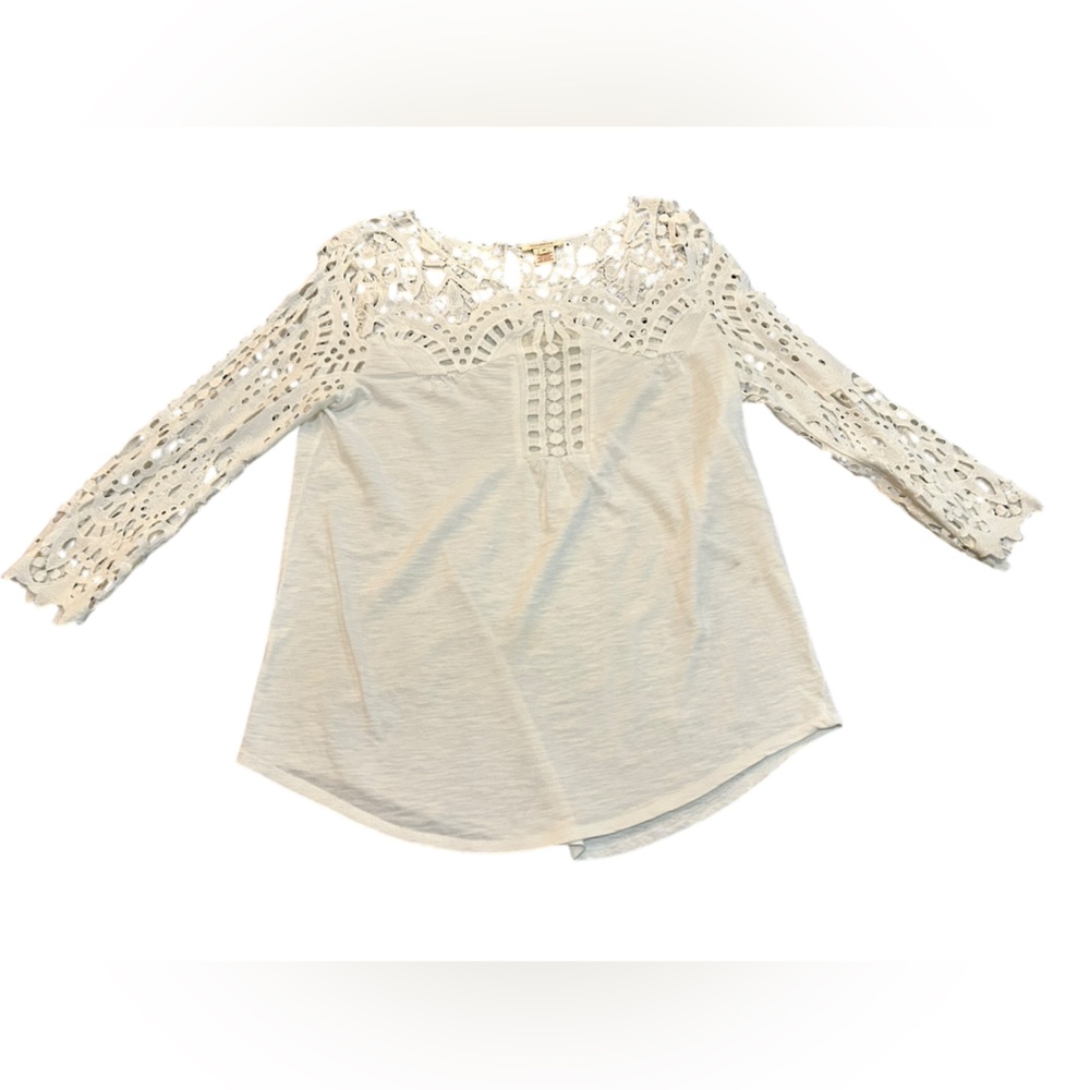 Sundance White Lace 3/4 Length Sleeve Tee